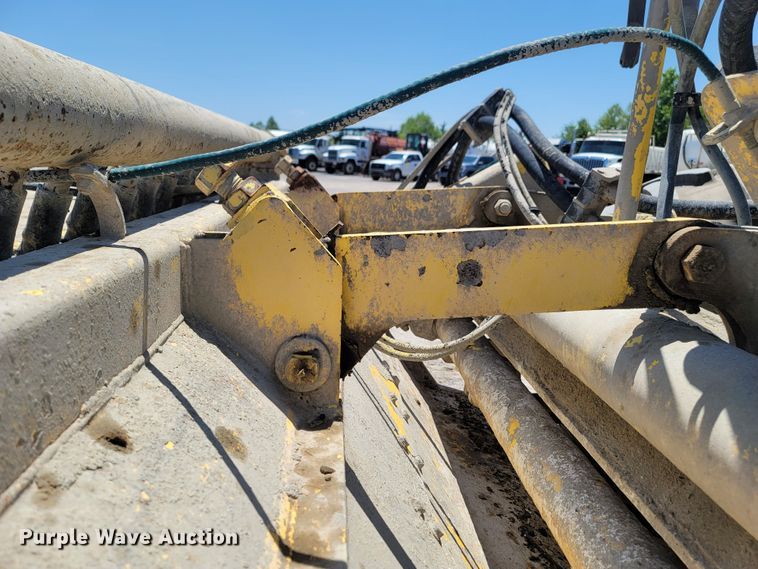 image for item DM4200 2011 Bomag MPH364-2 recycler