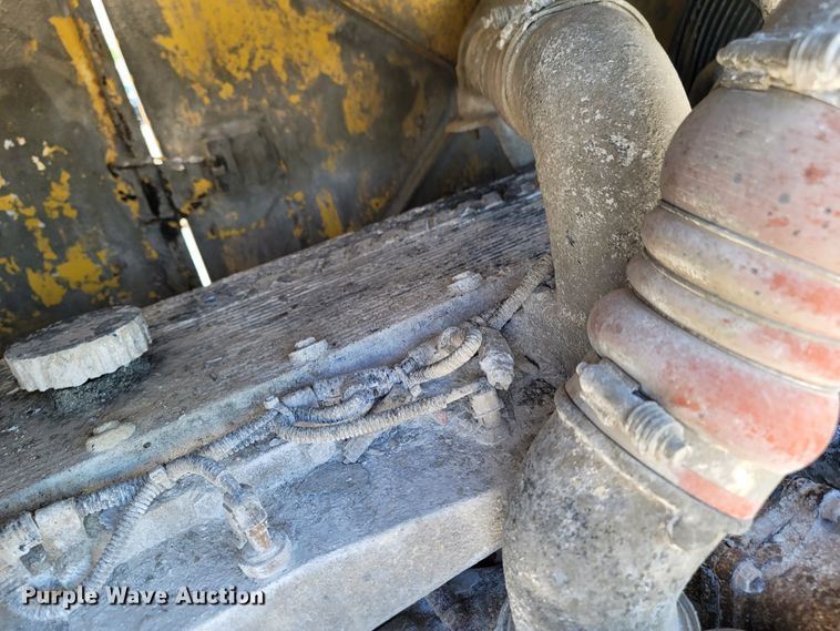 image for item DM4200 2011 Bomag MPH364-2 recycler