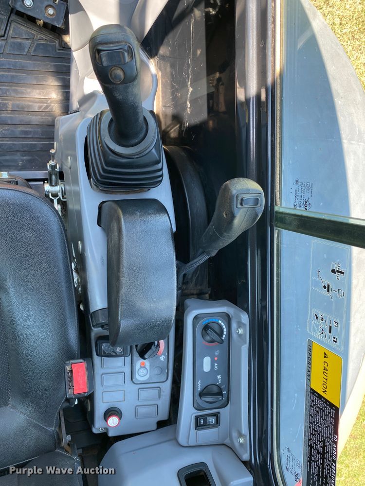 image for item DM4213 2013 Kubota U35-4  mini excavator