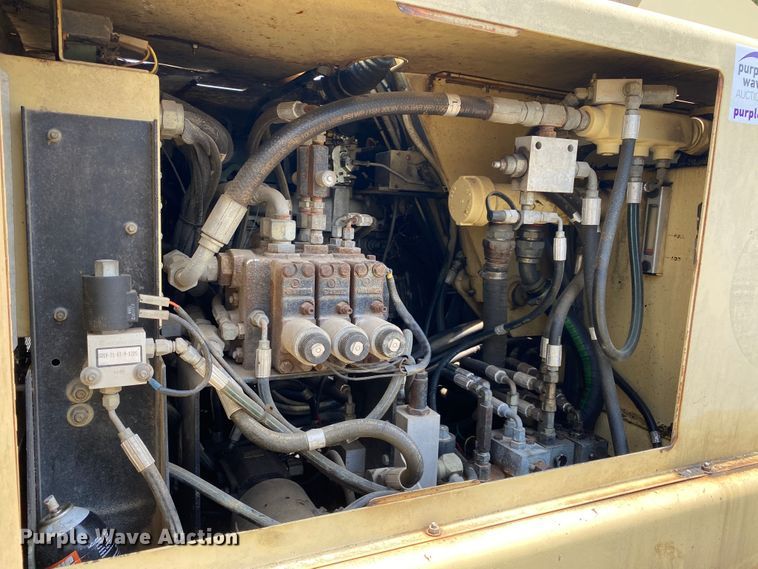 image for item DM4217 1998 JLG 40H  boom lift