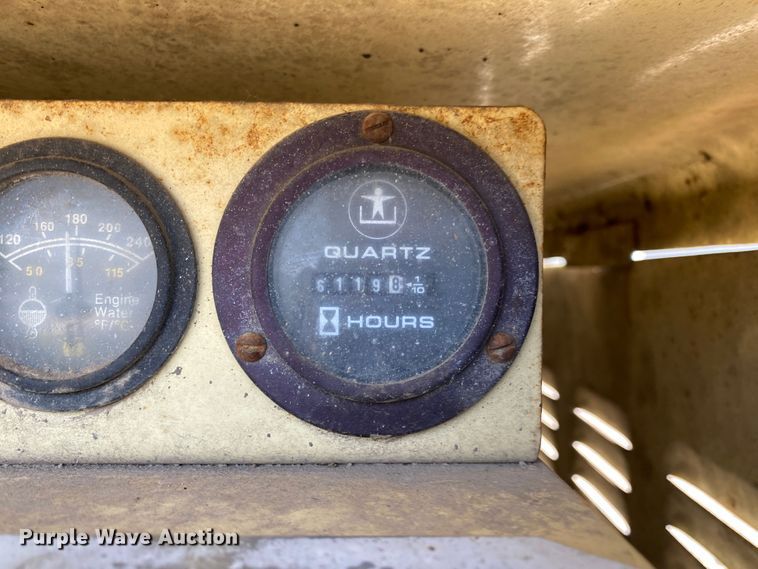 image for item DM4217 1998 JLG 40H  boom lift