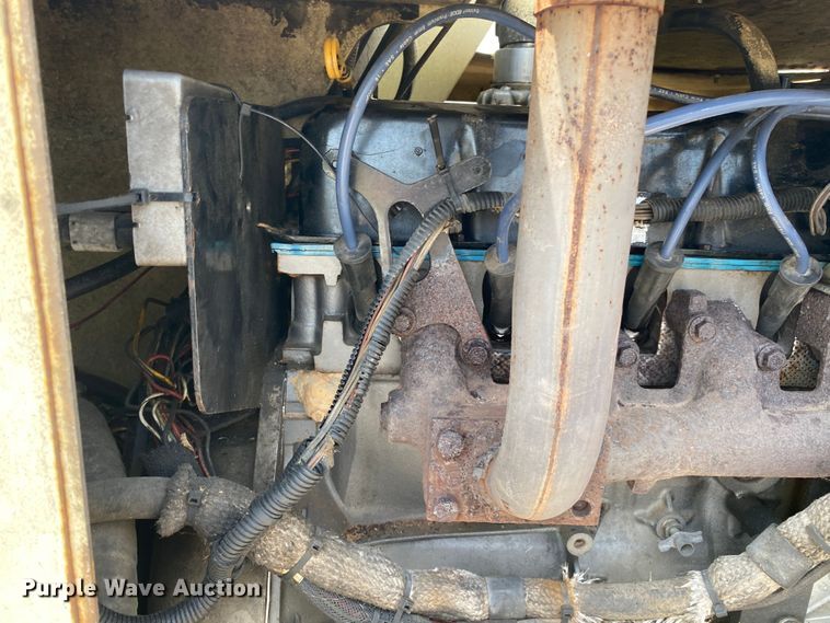 image for item DM4217 1998 JLG 40H  boom lift