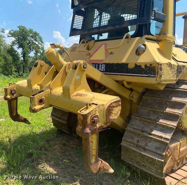 image for item DM4220 1999 Caterpillar D6M XL  dozer