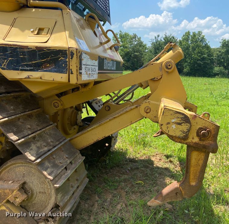 image for item DM4220 1999 Caterpillar D6M XL  dozer