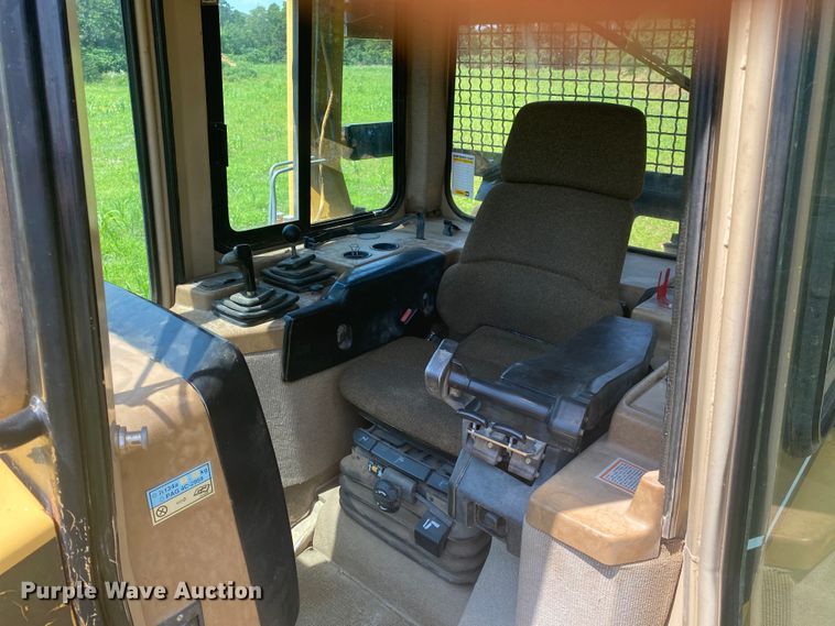 image for item DM4220 1999 Caterpillar D6M XL  dozer