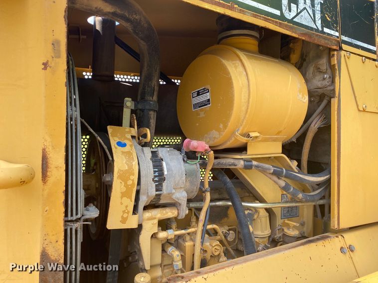 image for item DM4220 1999 Caterpillar D6M XL  dozer