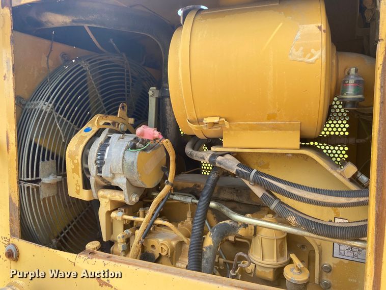 image for item DM4220 1999 Caterpillar D6M XL  dozer