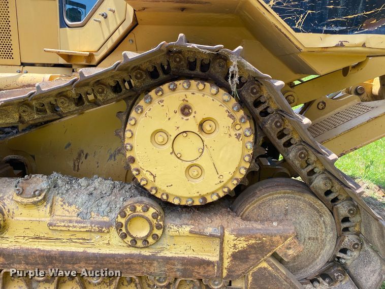 image for item DM4220 1999 Caterpillar D6M XL  dozer