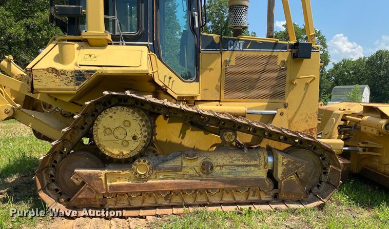 image for item DM4220 1999 Caterpillar D6M XL  dozer