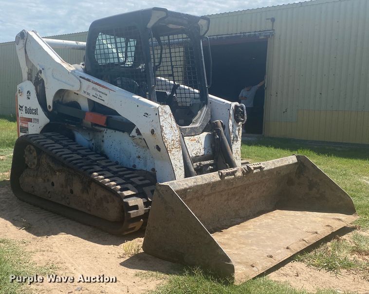 image for item DM4223 2015 Bobcat T870  tracked skid steer loader