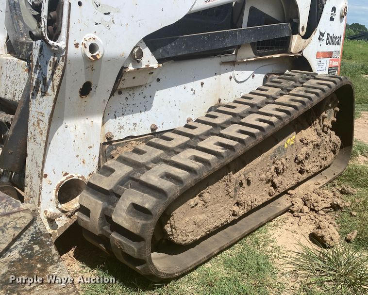image for item DM4223 2015 Bobcat T870  tracked skid steer loader