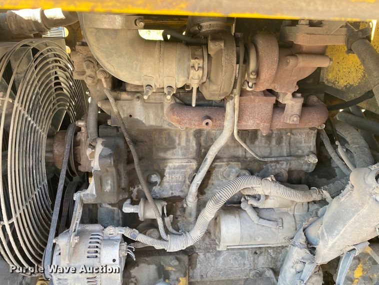 image for item DM4230 2014 Superior Broom DT80K  broom