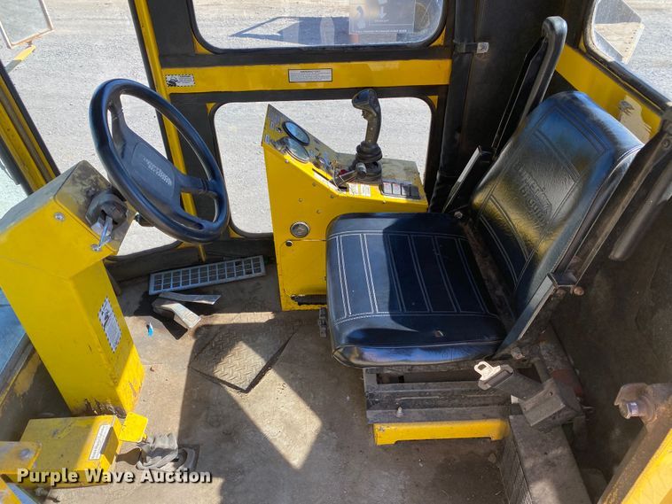 image for item DM4230 2014 Superior Broom DT80K  broom