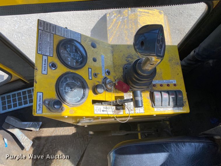 image for item DM4230 2014 Superior Broom DT80K  broom