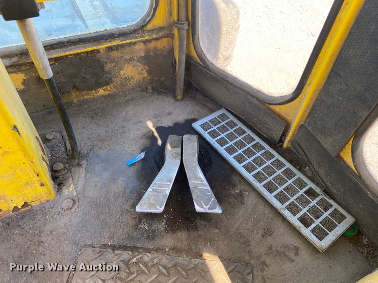 image for item DM4230 2014 Superior Broom DT80K  broom