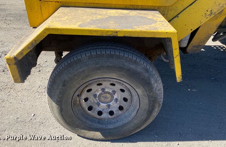 image for item DM4230 2014 Superior Broom DT80K  broom