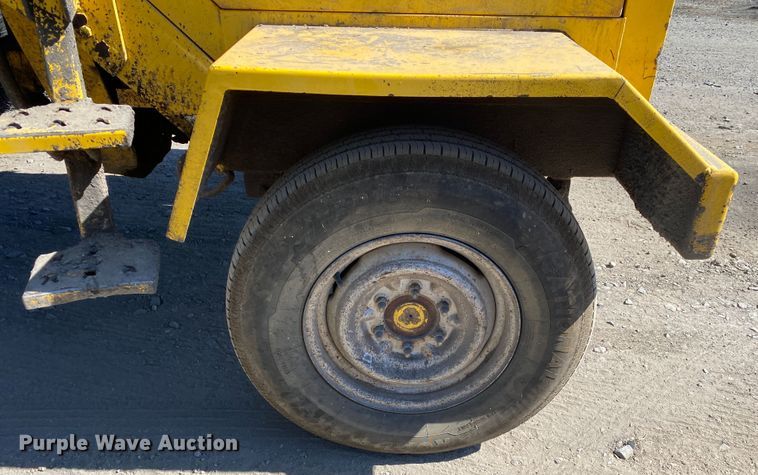 image for item DM4230 2014 Superior Broom DT80K  broom