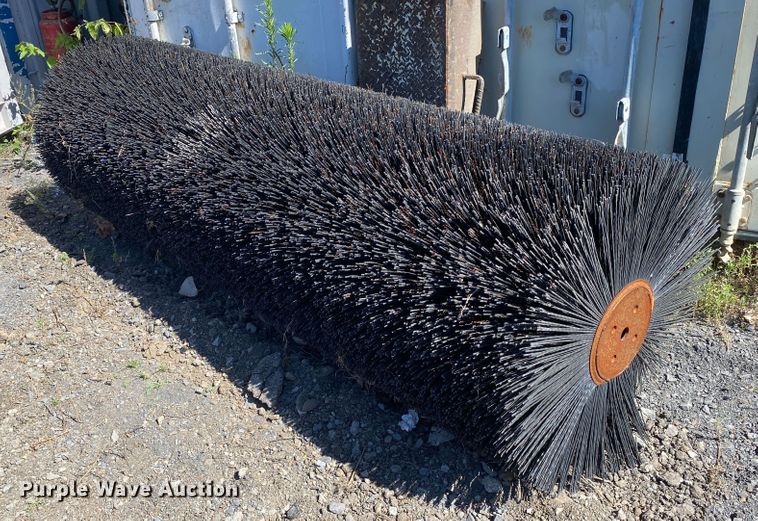 image for item DM4230 2014 Superior Broom DT80K  broom