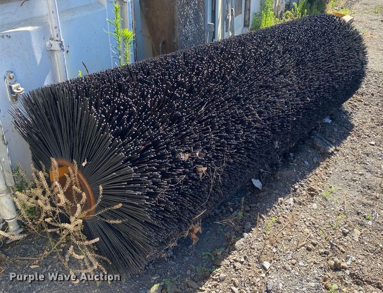 image for item DM4230 2014 Superior Broom DT80K  broom