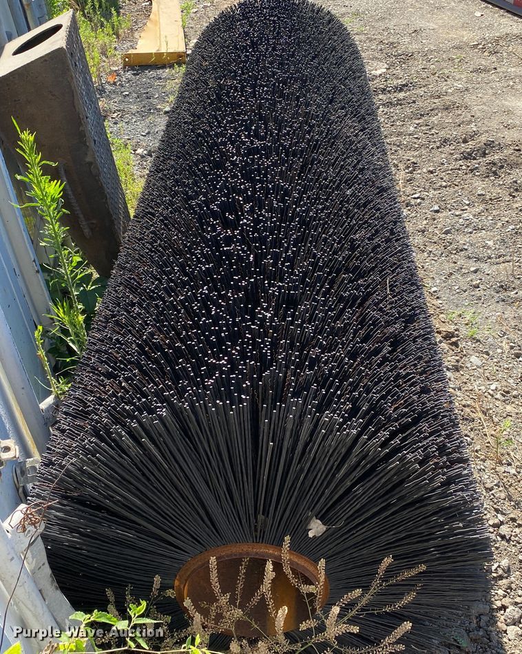 image for item DM4230 2014 Superior Broom DT80K  broom