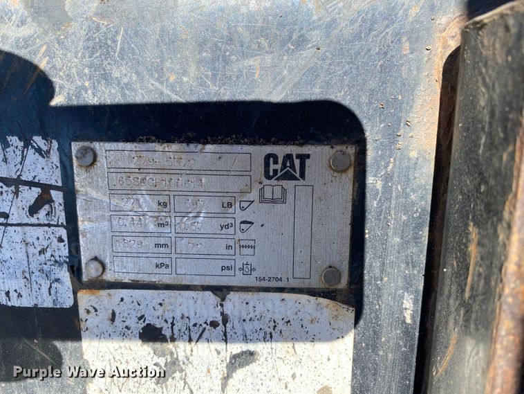 image for item DM4231 2006 Caterpillar 252B  skid steer loader