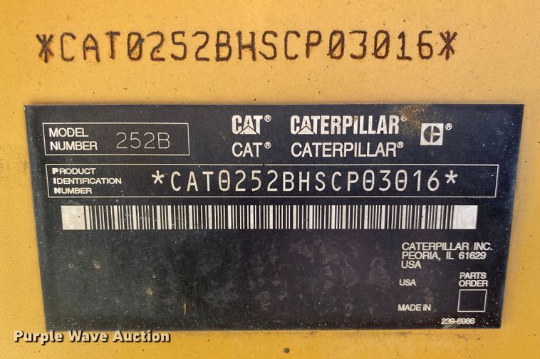 image for item DM4231 2006 Caterpillar 252B  skid steer loader