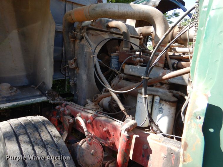 image for item DM4234 1985 Mack R686ST  dump truck