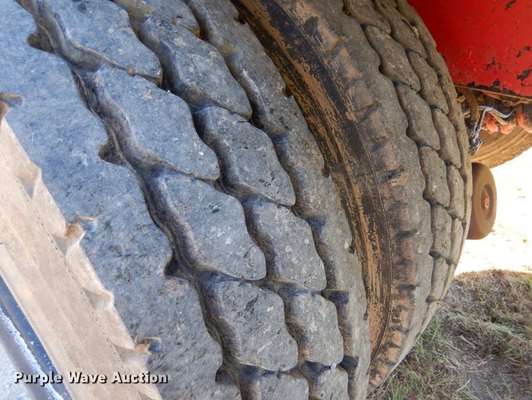 image for item DM4234 1985 Mack R686ST  dump truck