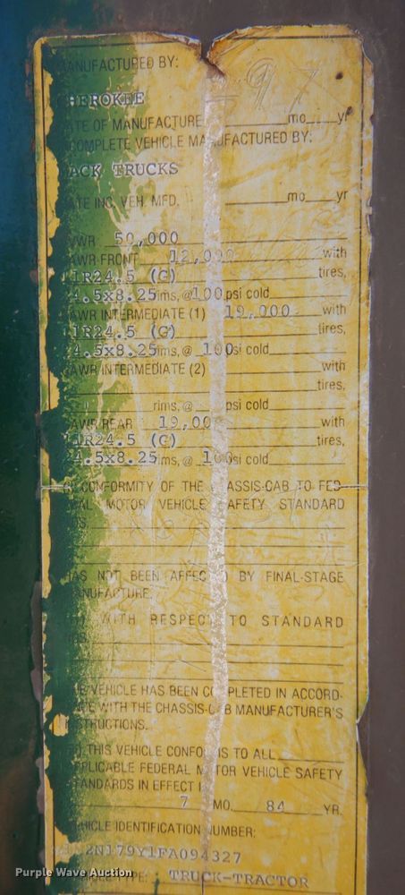 image for item DM4234 1985 Mack R686ST  dump truck