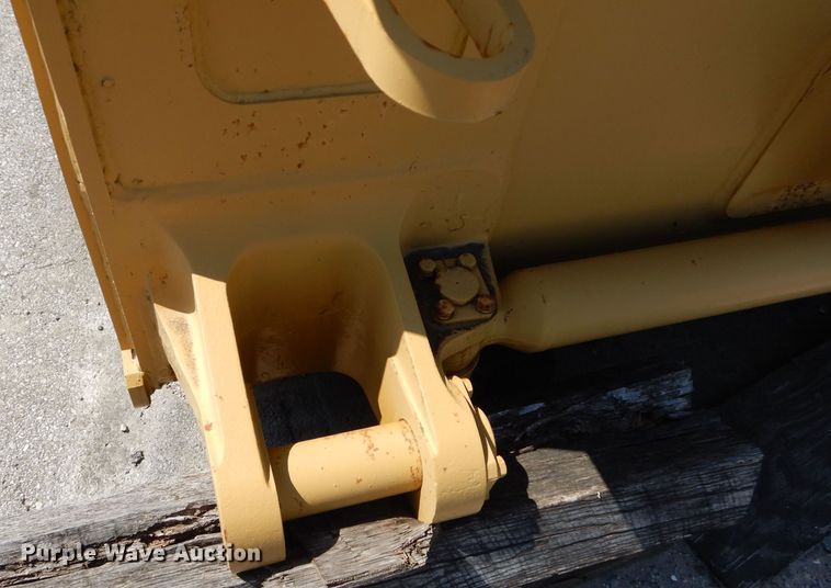 image for item DM4475 Komatsu 355  dozer blade