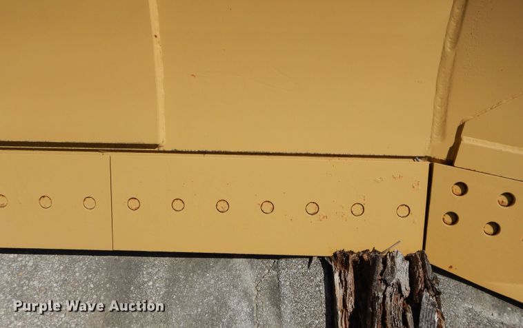 image for item DM4475 Komatsu 355  dozer blade