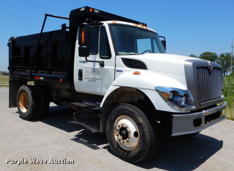 image for item DM4476 2009 International WorkStar 7400  dump truck