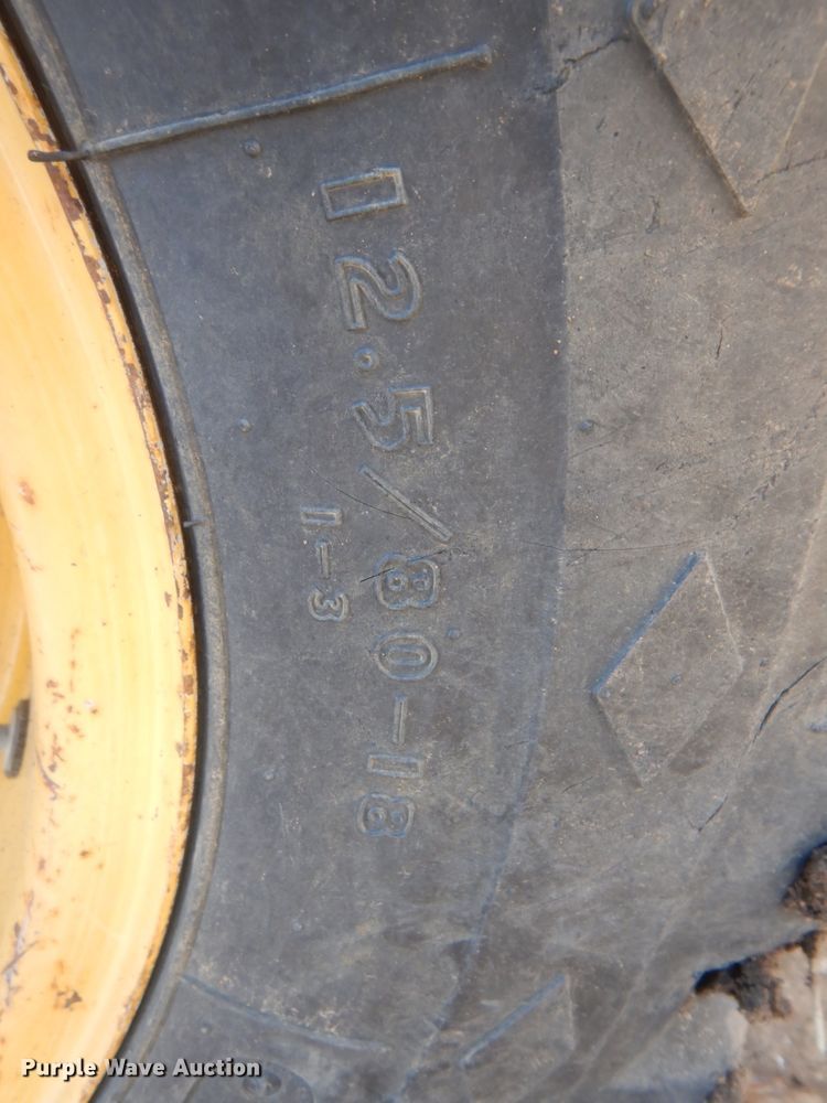 image for item DM6135 2009 John Deere 410J  backhoe