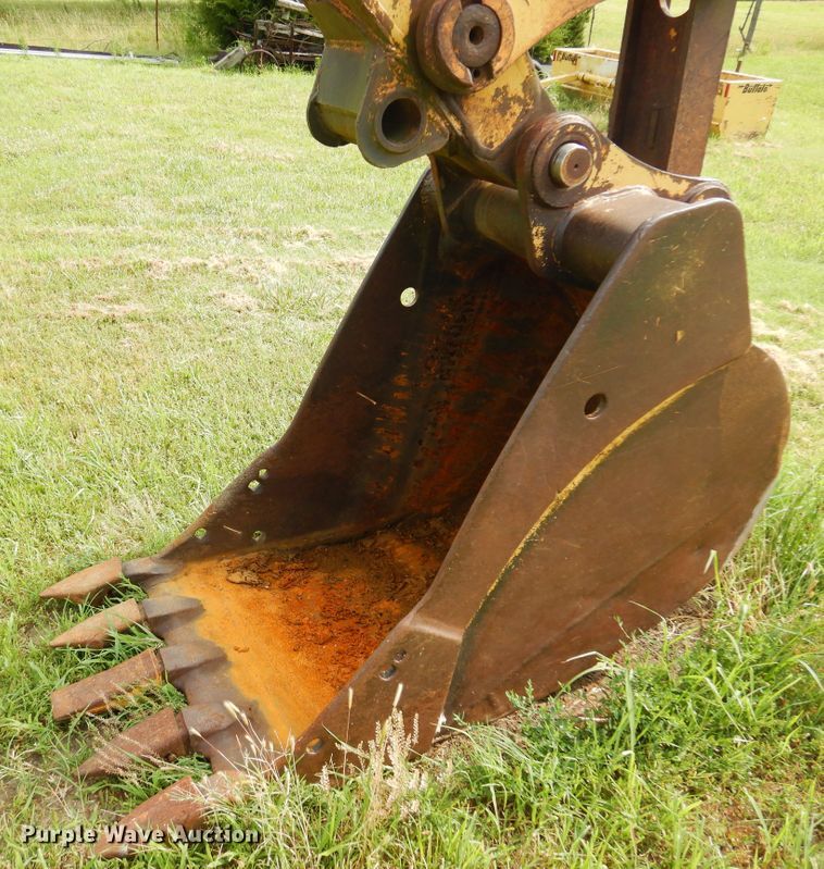 image for item DN0412 1974 Caterpillar 225  excavator