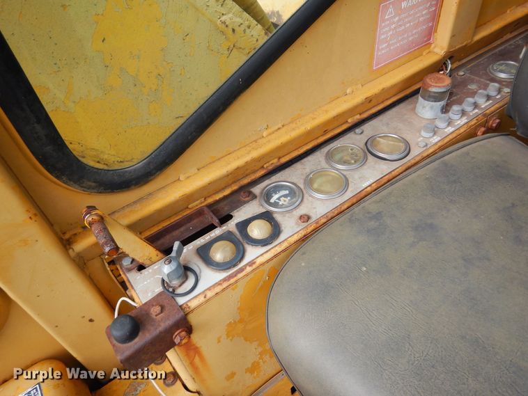 image for item DN0412 1974 Caterpillar 225  excavator