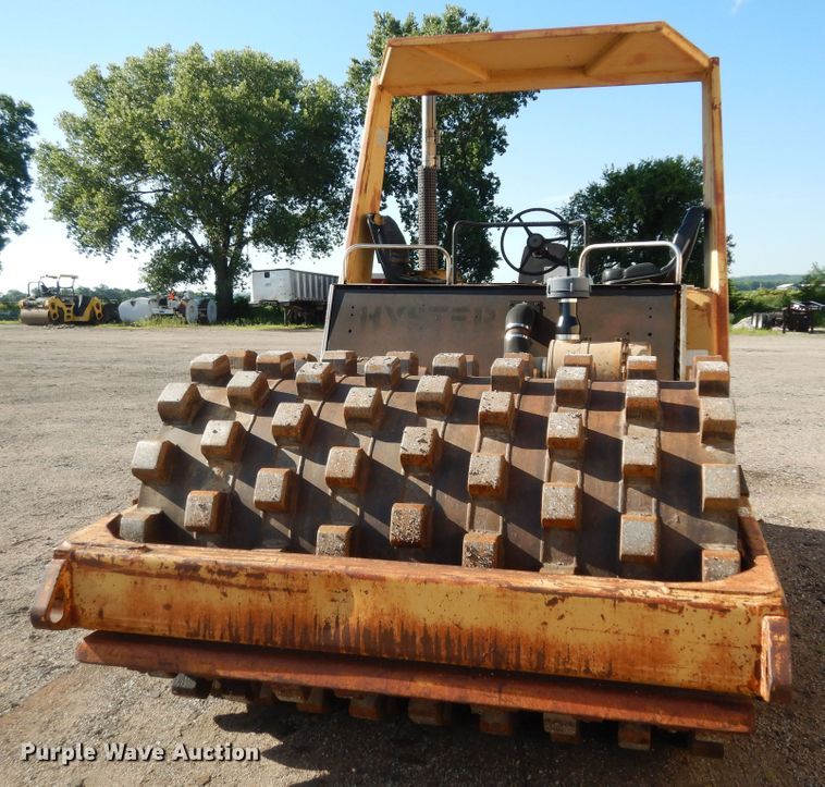 image for item DN1646 1985 Hyster C612B  single drum vibratory roller