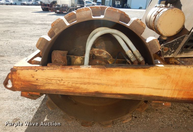 image for item DN1646 1985 Hyster C612B  single drum vibratory roller