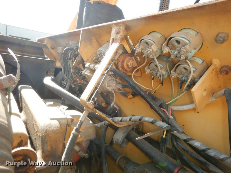 image for item DN1646 1985 Hyster C612B  single drum vibratory roller