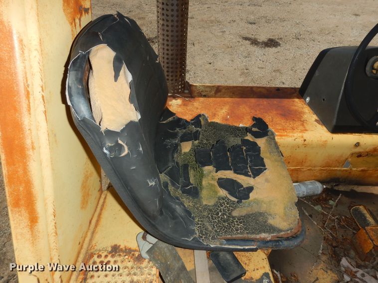 image for item DN1646 1985 Hyster C612B  single drum vibratory roller