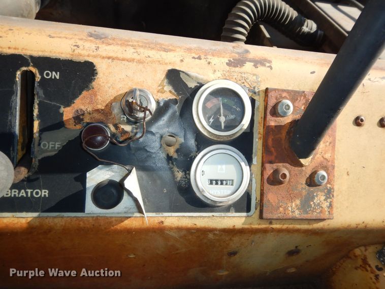 image for item DN1646 1985 Hyster C612B  single drum vibratory roller