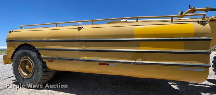 image for item DN5002 1988 Caterpillar 613C  water wagon