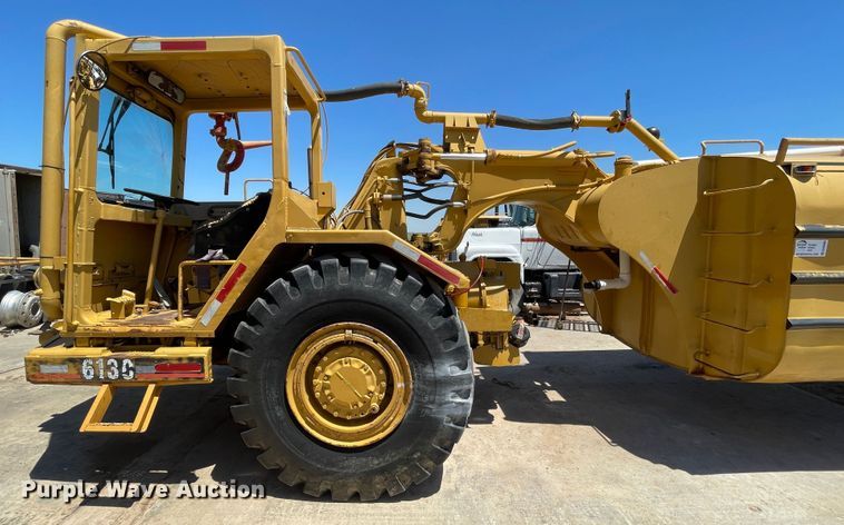 image for item DN5002 1988 Caterpillar 613C  water wagon