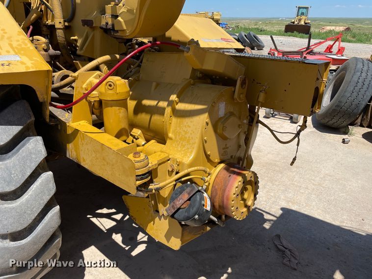 image for item DN5002 1988 Caterpillar 613C  water wagon