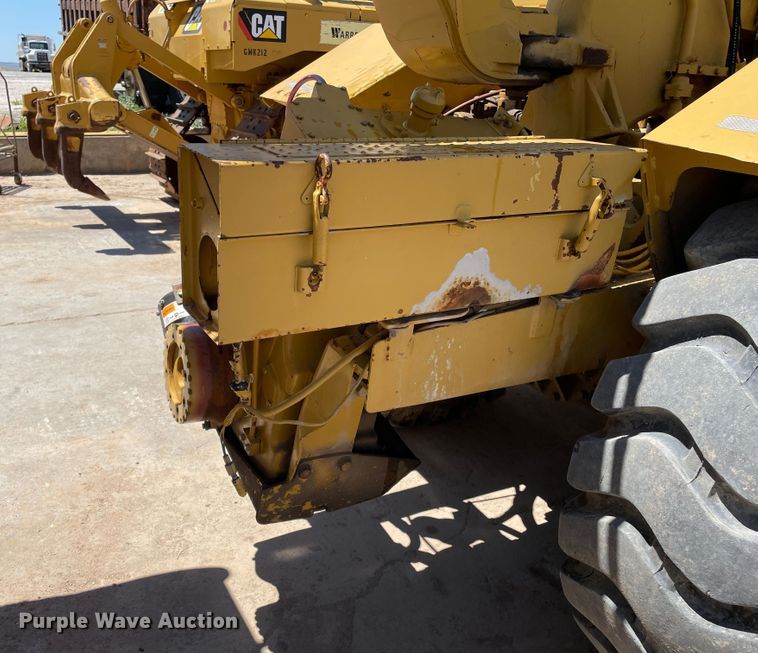 image for item DN5002 1988 Caterpillar 613C  water wagon