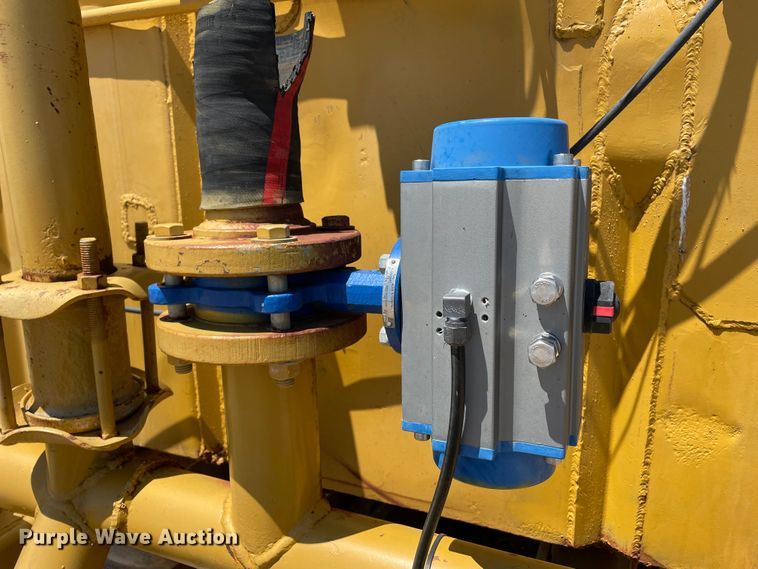 image for item DN5002 1988 Caterpillar 613C  water wagon