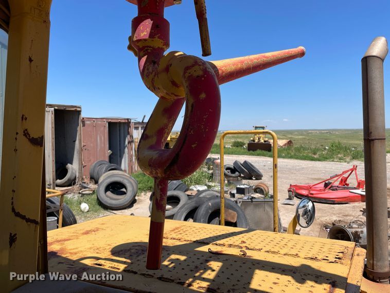 image for item DN5002 1988 Caterpillar 613C  water wagon