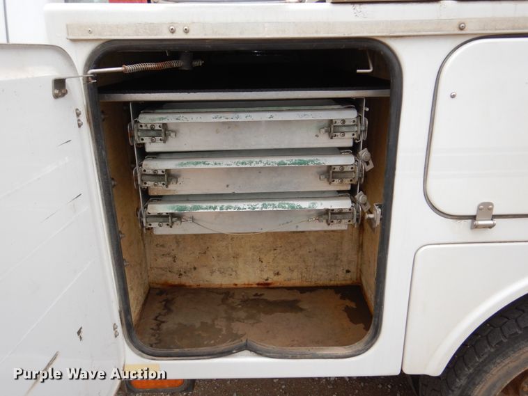 image for item DN7300 2008 Ford F450 Super Duty XL  utility / service truck