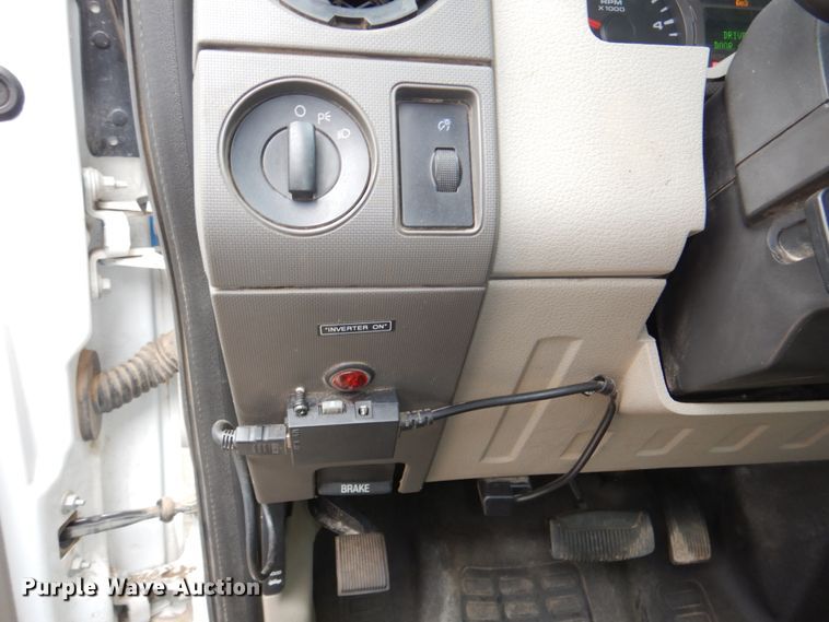 image for item DN7300 2008 Ford F450 Super Duty XL  utility / service truck