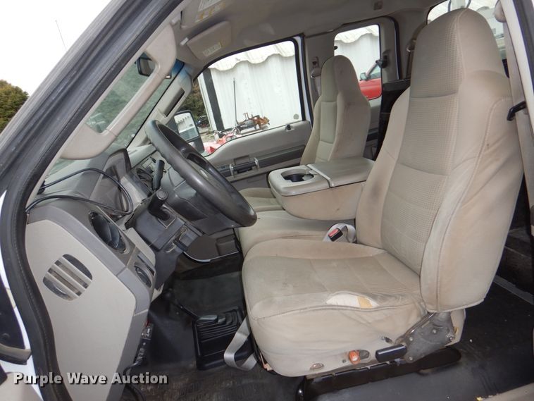 image for item DN7300 2008 Ford F450 Super Duty XL  utility / service truck