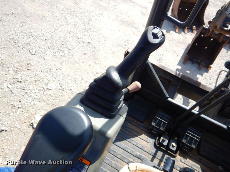 image for item DP4293 2017 Bobcat E35  mini excavator